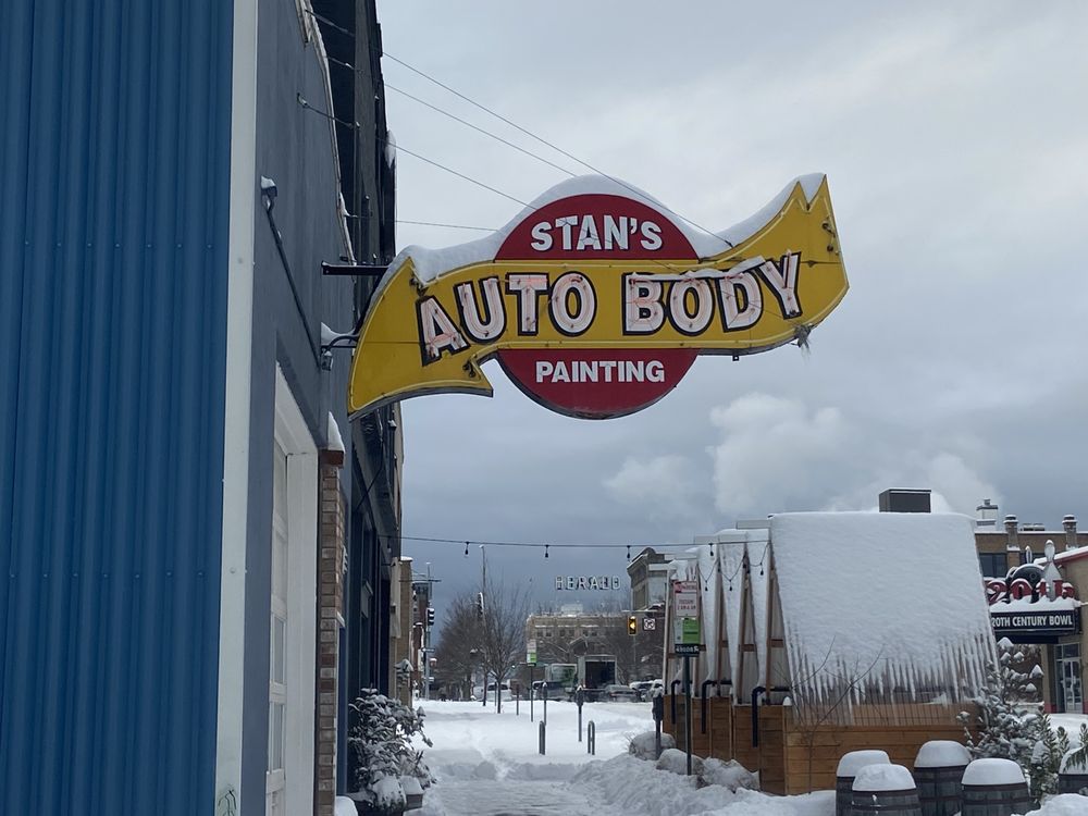 Stan's Auto Body