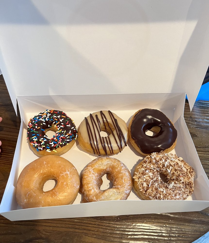 Amore Donuts Image
