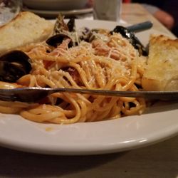 Best Seafood Restaurants Downtown In Greenville Sc Last Updated Biminis Oyster Bar Seafood Cafe