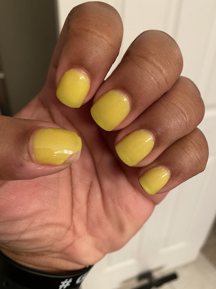 Lux Nails Spa