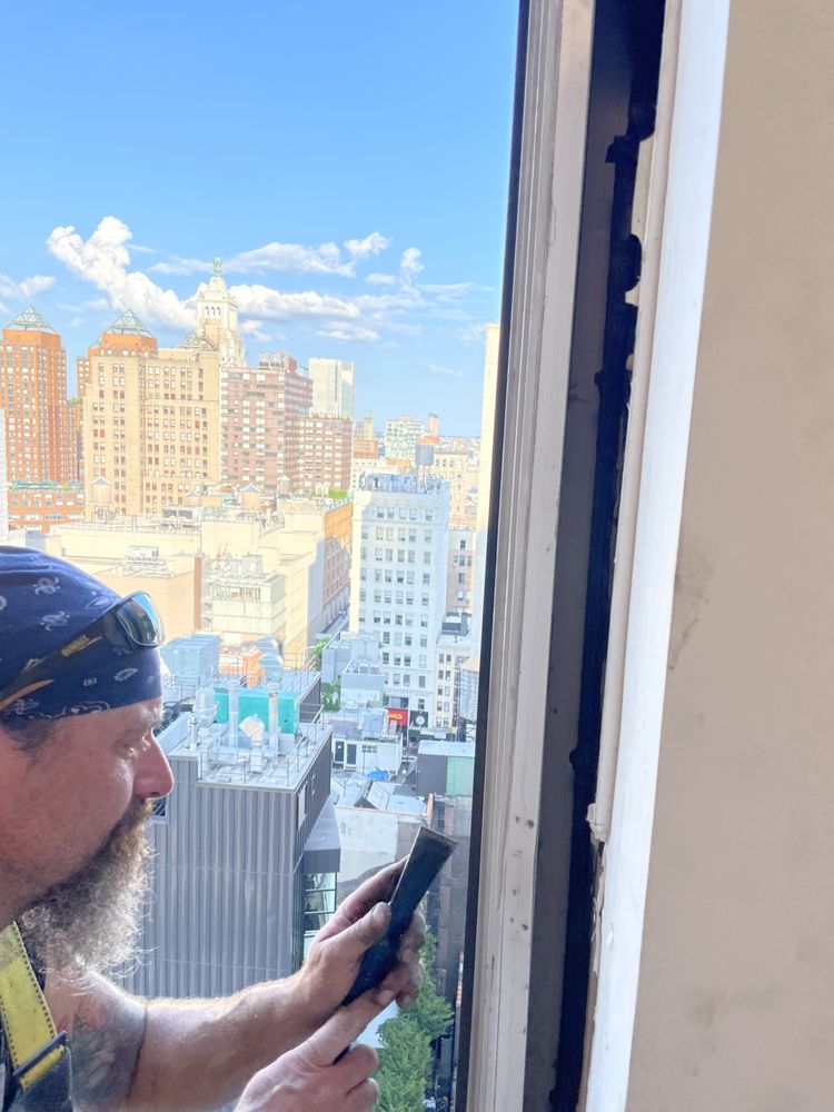 Young's Custom Glass and Repairs