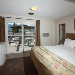Swiss Chalet Motel Hotels 1101 Victoria Road W Revelstoke Bc Photo Of Swiss Chalet Motel Revelstoke Bc