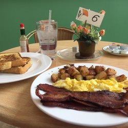 The Tree House 169 Photos 171 Reviews Breakfast Brunch Photo Of The Tree House Hayward Ca United States