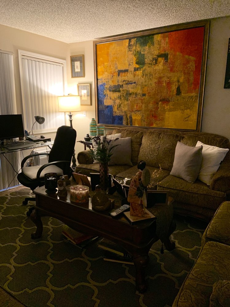 Rollingwood Apartments