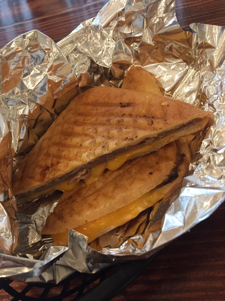 Tim s Table 46 Photos 30 Reviews Sandwiches 133 N Main St 