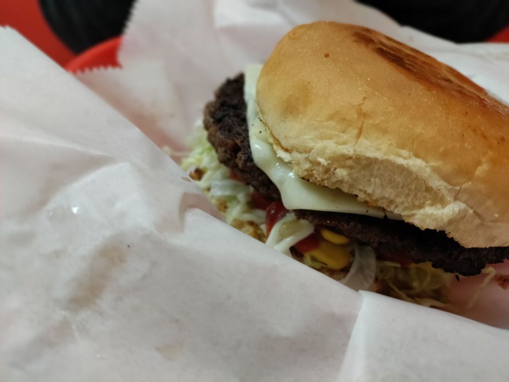 Lou's Deli and Grill