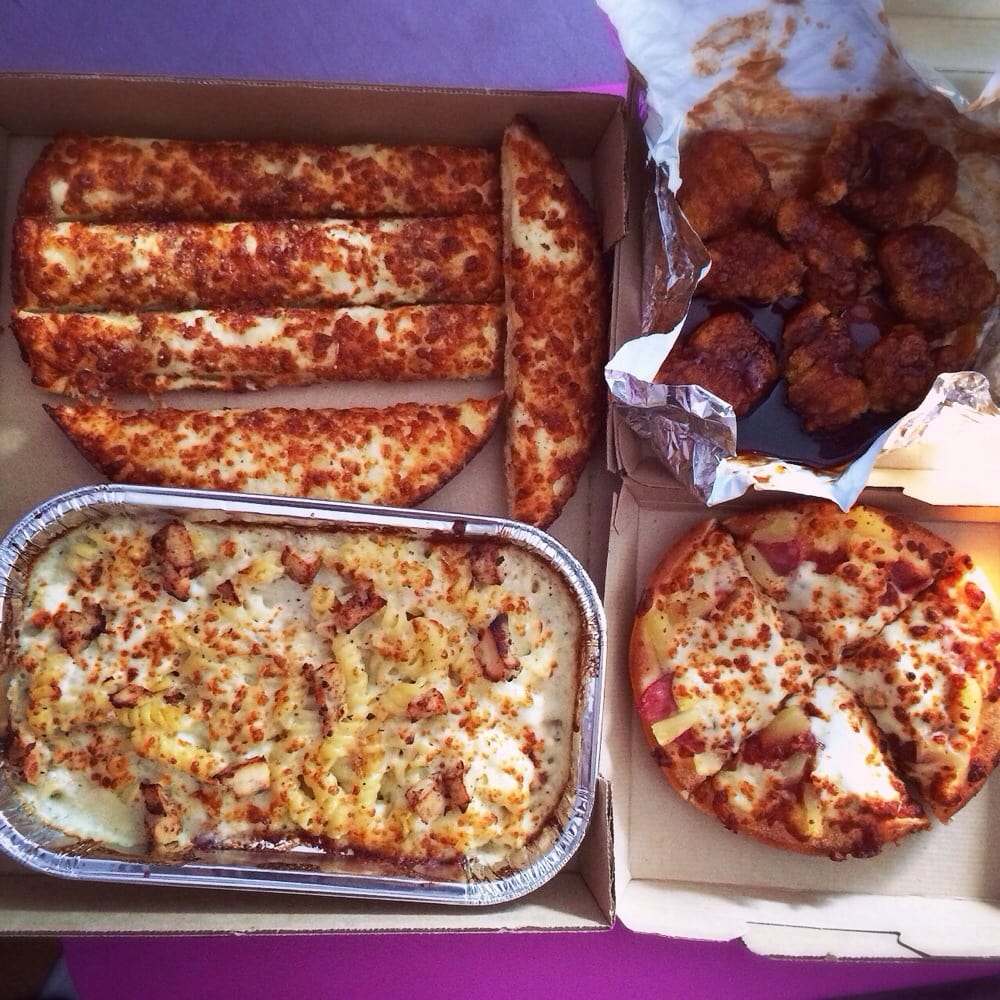 Pizza Hut Pizza 31 Tapscott Road, Scarborough, Scarborough, ON