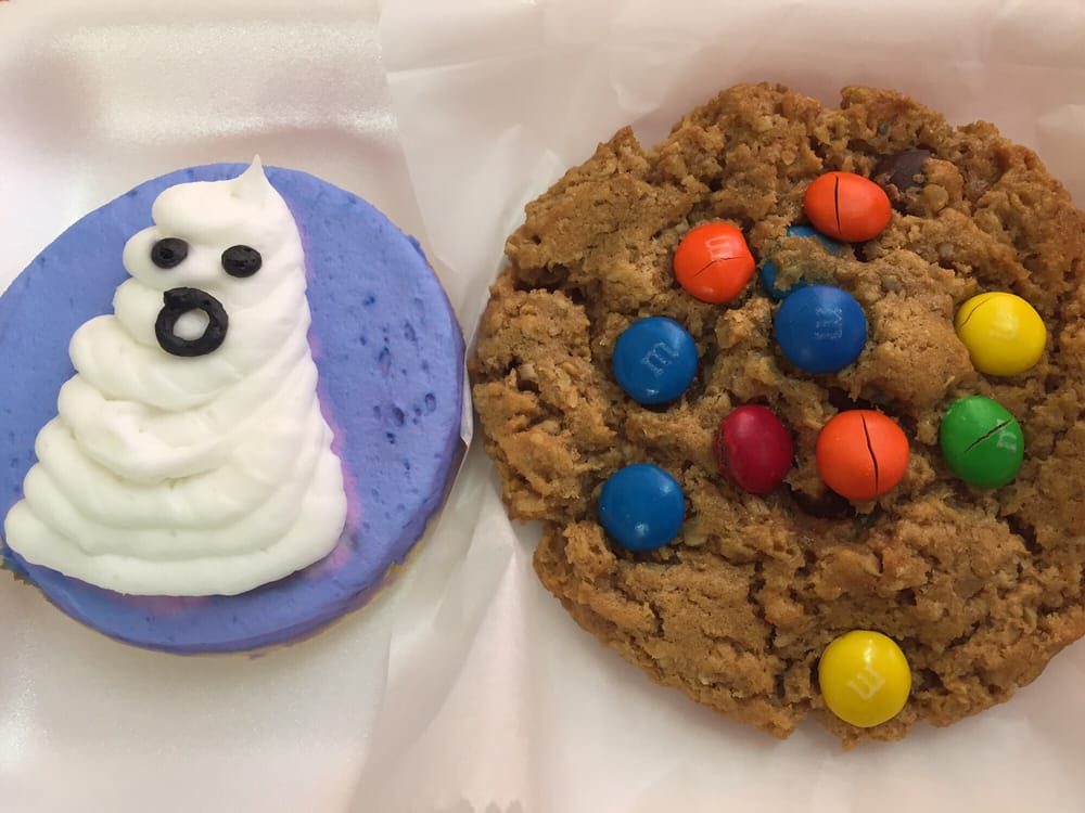 Eileen's Colossal Cookies