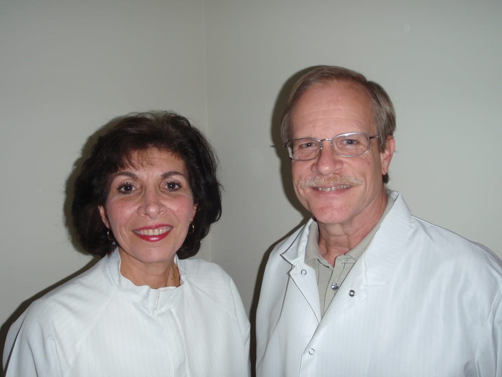 image of business Elaine K Geris, DMD