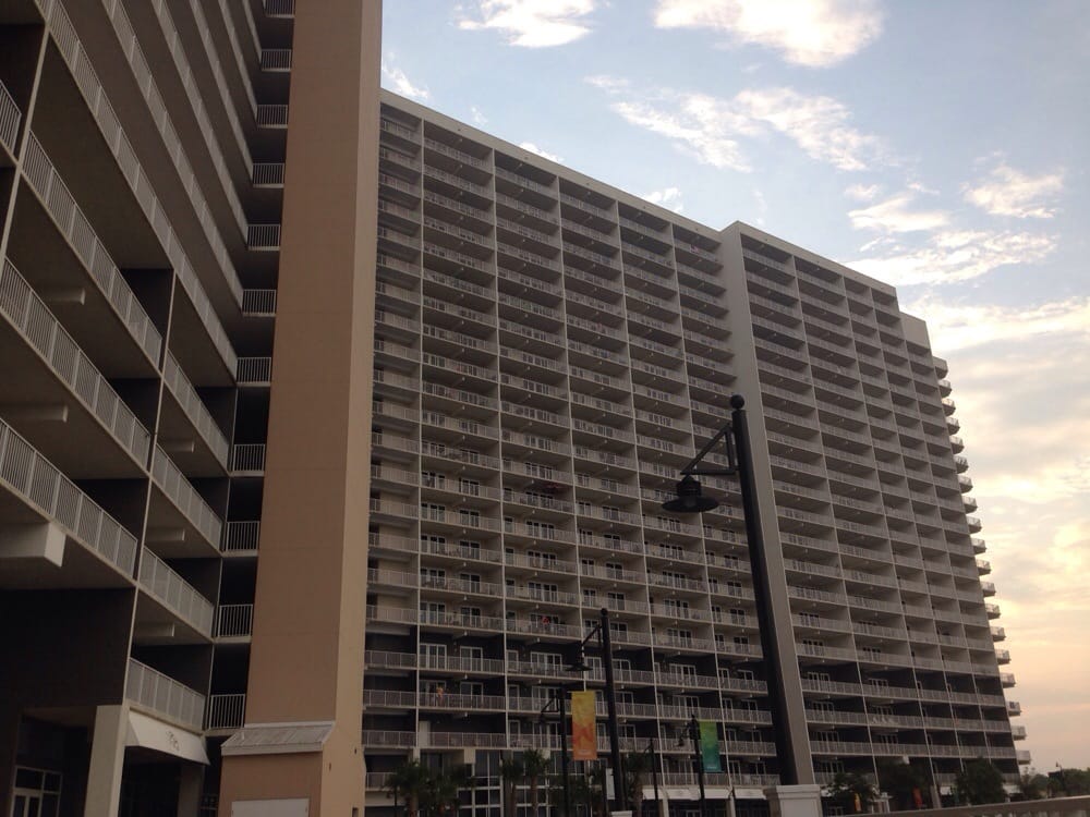 Laketown Wharf Apartments