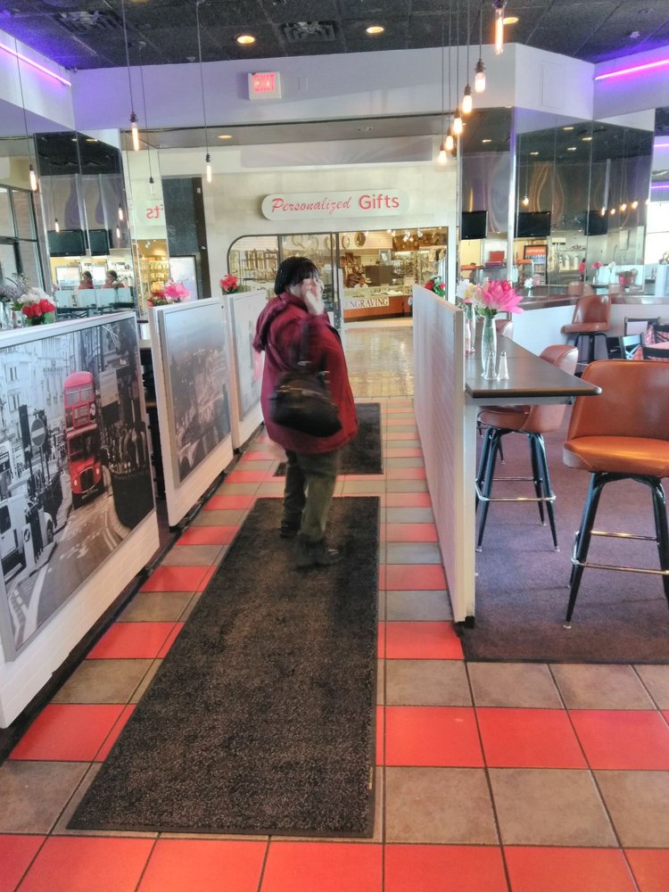 Ella Ray's Cafe