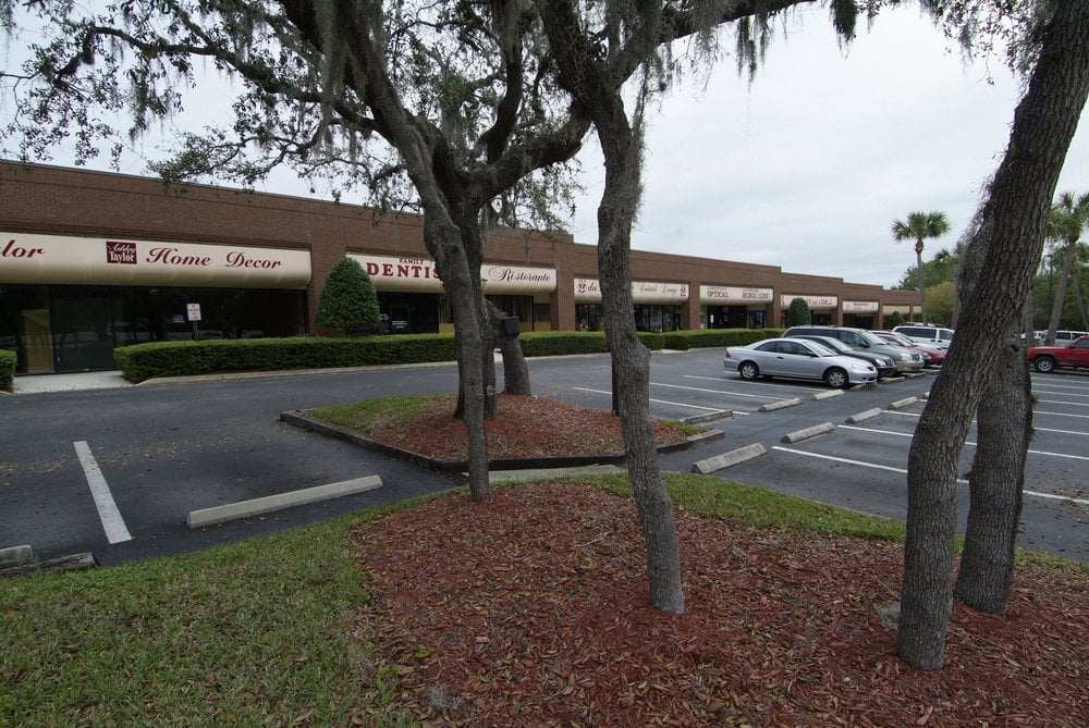 Shoppes At Cloverplace CLOSED Shopping Centers 3205 Tampa Rd