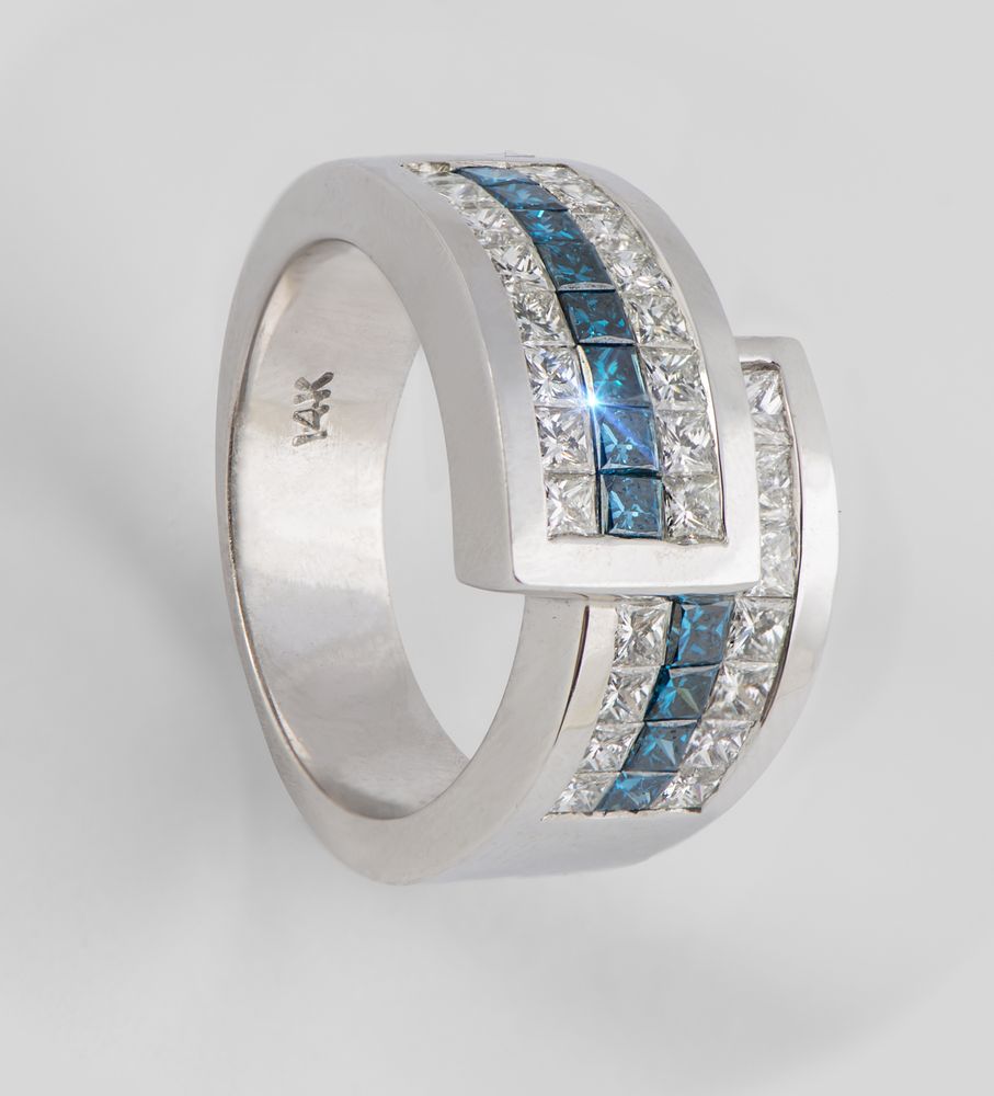 International Jewelry Center & Outlet 18 Photos Jewelry Blvd. Kukulcan, Km 14.5, Zona