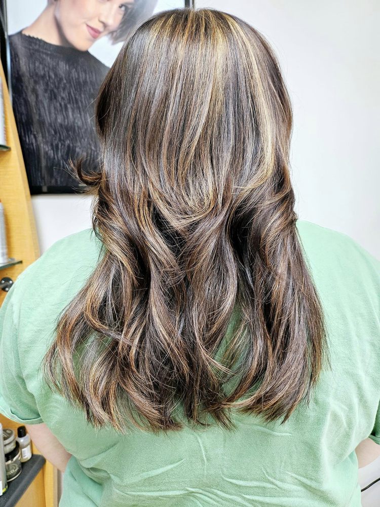 Fantastic Sams Cut & Color