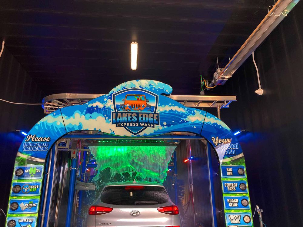 Lakes Edge Express Wash