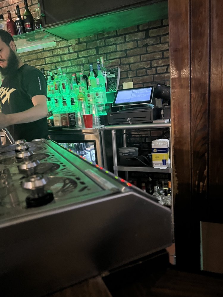 Glen Roy Bar