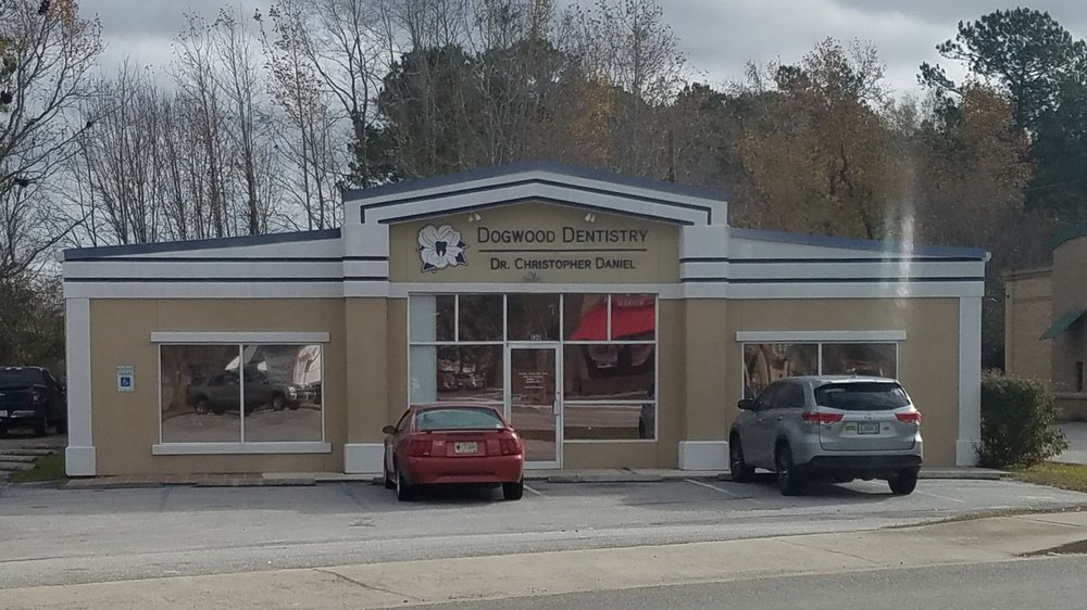 image of business Dogwood Dentistry