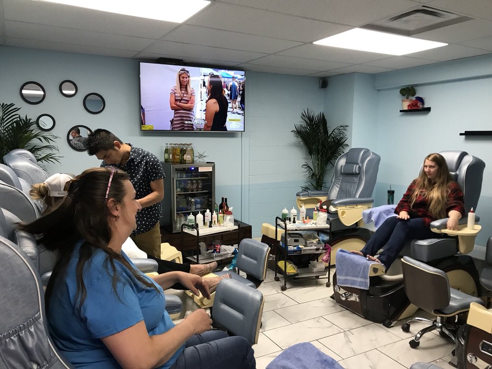 Fashion Nails Spa 18 Photos Nail Salons 528 Smelter Ave Ne Fashion Nails