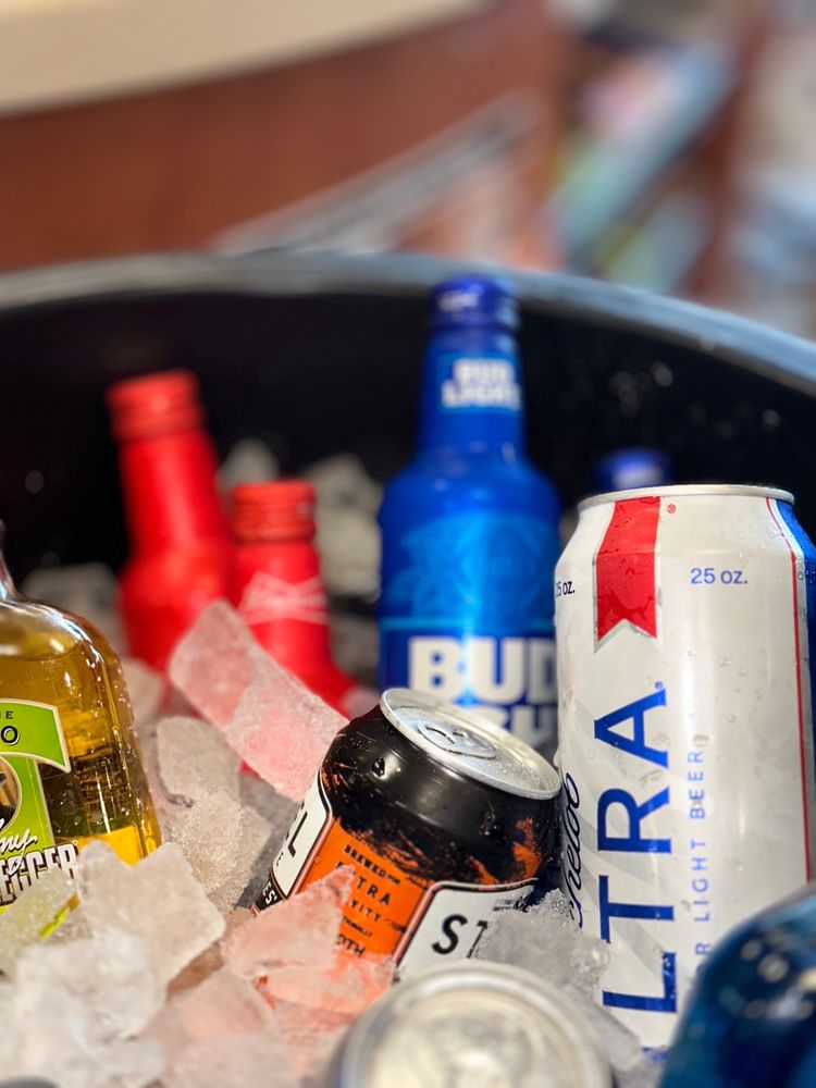 Queen’s Mini Mart & Tobacco & Vape