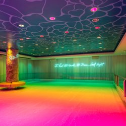 Bat 135 Photos 96 Reviews Dance Clubs 2901 Collins Ave Photo Of Bat Miami Beach Fl United States