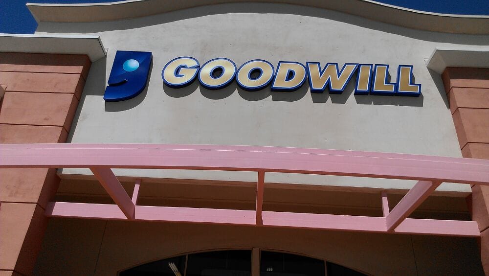 Goodwill Used, Vintage & Consignment 20713 N 83rd Ave, Peoria, AZ
