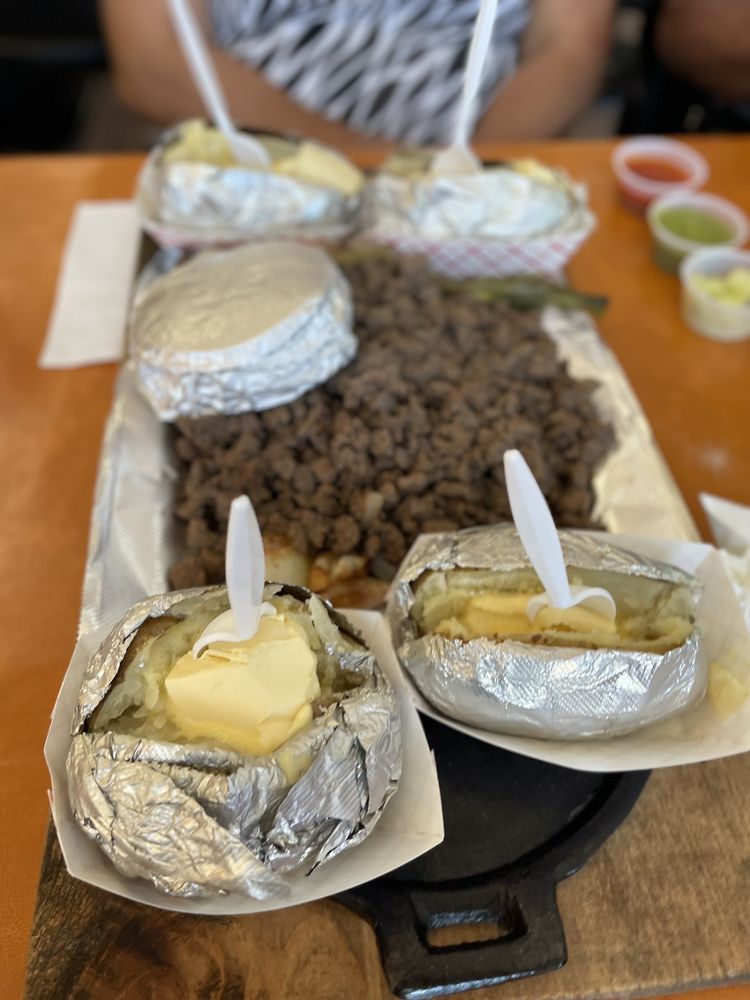 Los Tragones Grill
