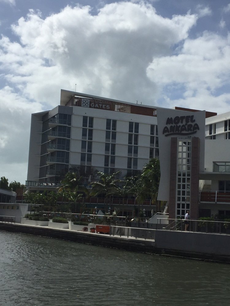 The Gates Hotel Stands On What Used To Be Motel Ankara A 1950 S Photo Of The Gates Hotel South Beach A Doubletree By Hilton Miami