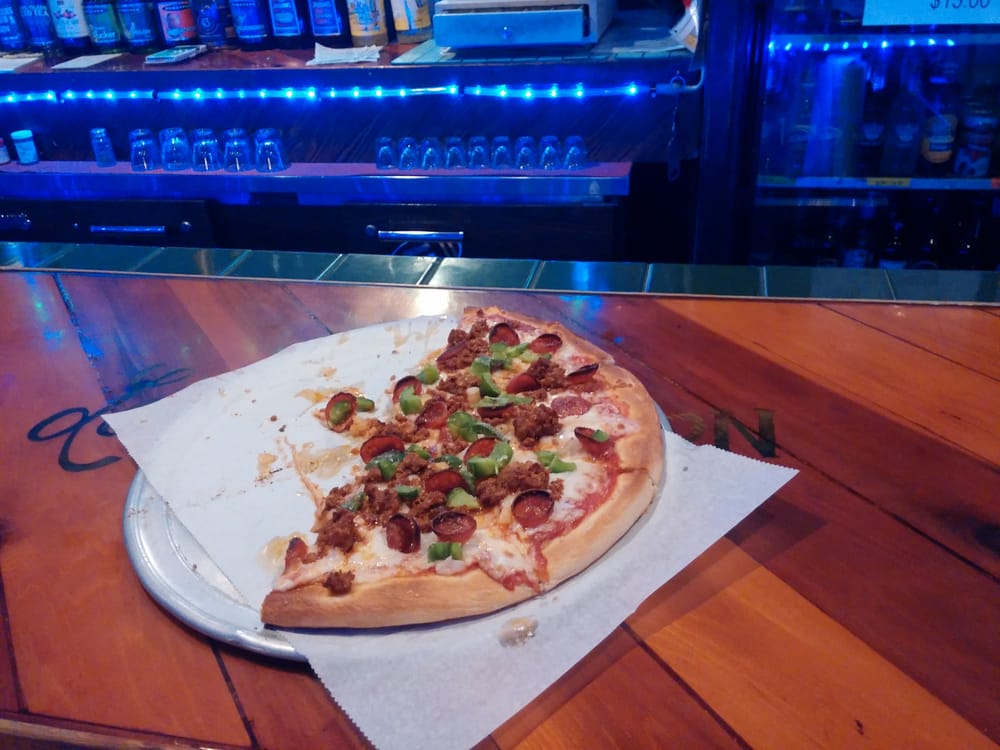 Leftys Tavern
