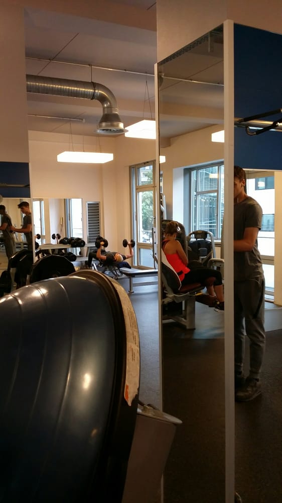 Fitness First 12 Photos & 10 Reviews Gyms Jägerstr. 27, Mitte