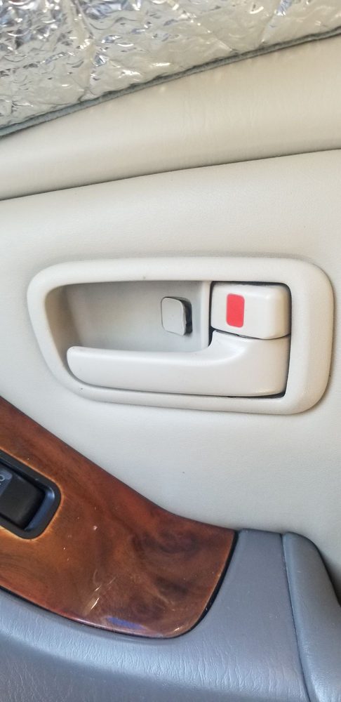 Low Price Auto Glass Sparks Nv 775 337 9190