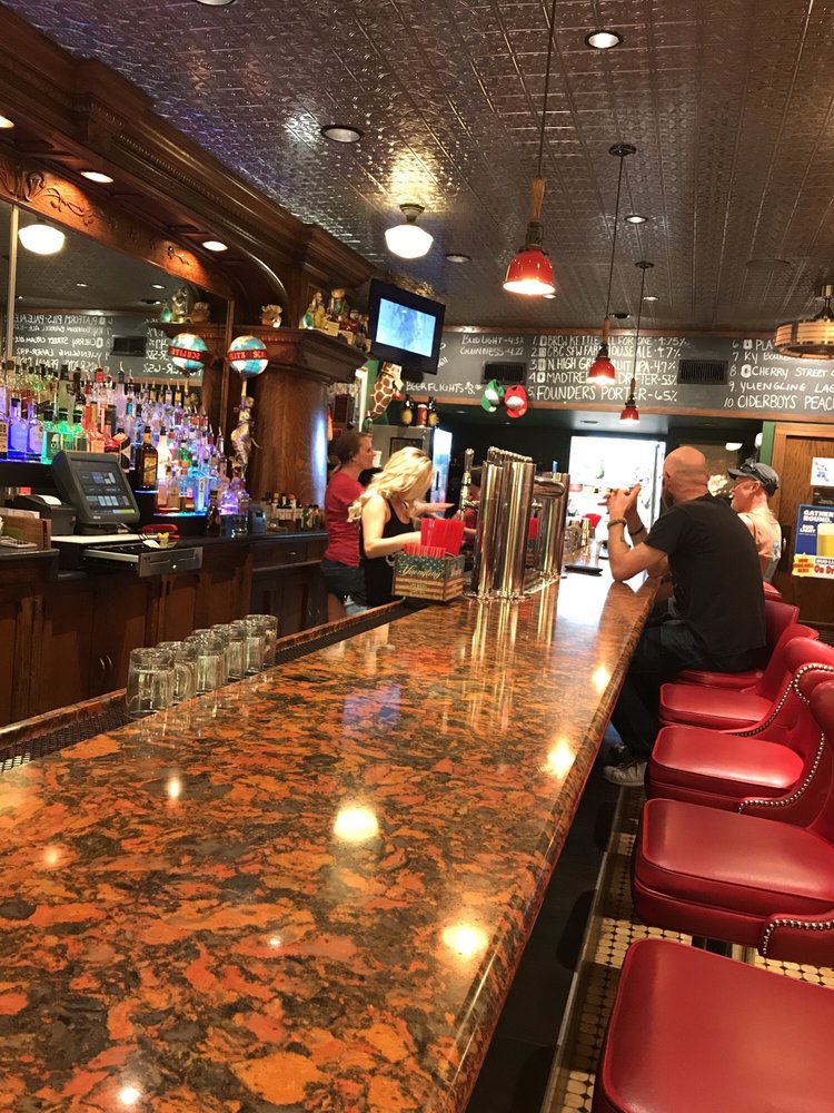 Cherry Street Pub 121 Photos & 134 Reviews Pubs 202 N Cherry St