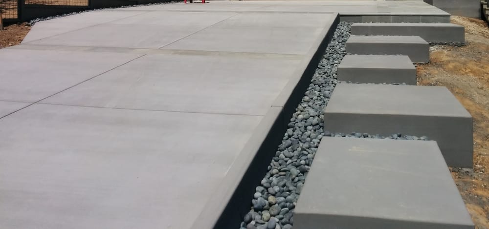 Davis Colors Cobblestone Driveway Walkway With La Paz Rock In The Photo Of Peninsula Concrete Contractors Redwood City Ca United States Davis Colors