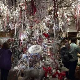 photo of the incredible christmas place pigeon forge tn united states floral - The Incredible Christmas Place photo of the incredible christmas place pigeon forge tn united states floral - The Incredible Christmas Place