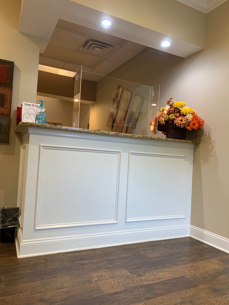 image of business McOmber Dental