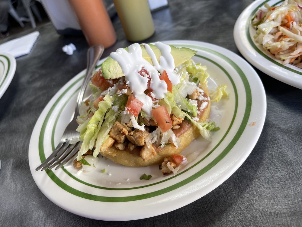 Mama Vickys Pupusas Y Mas Mama Vickys Pupusas Y Mas