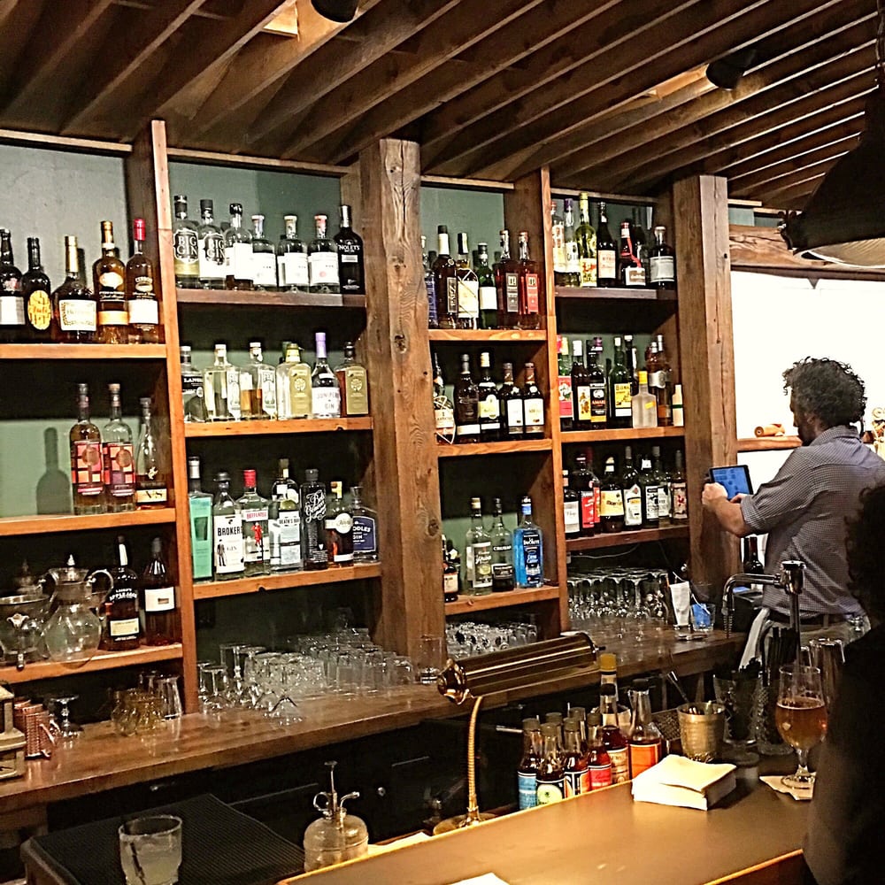 The Robin Room 27 Photos & 13 Reviews Cocktail Bars 821 E Johnson