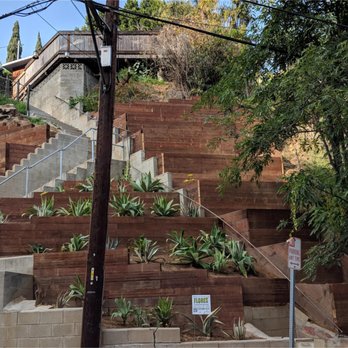 Flores Artscape 1615 Photos 218 Reviews Landscaping 3959 Photo Of Flores Artscape Los Angeles Ca United States