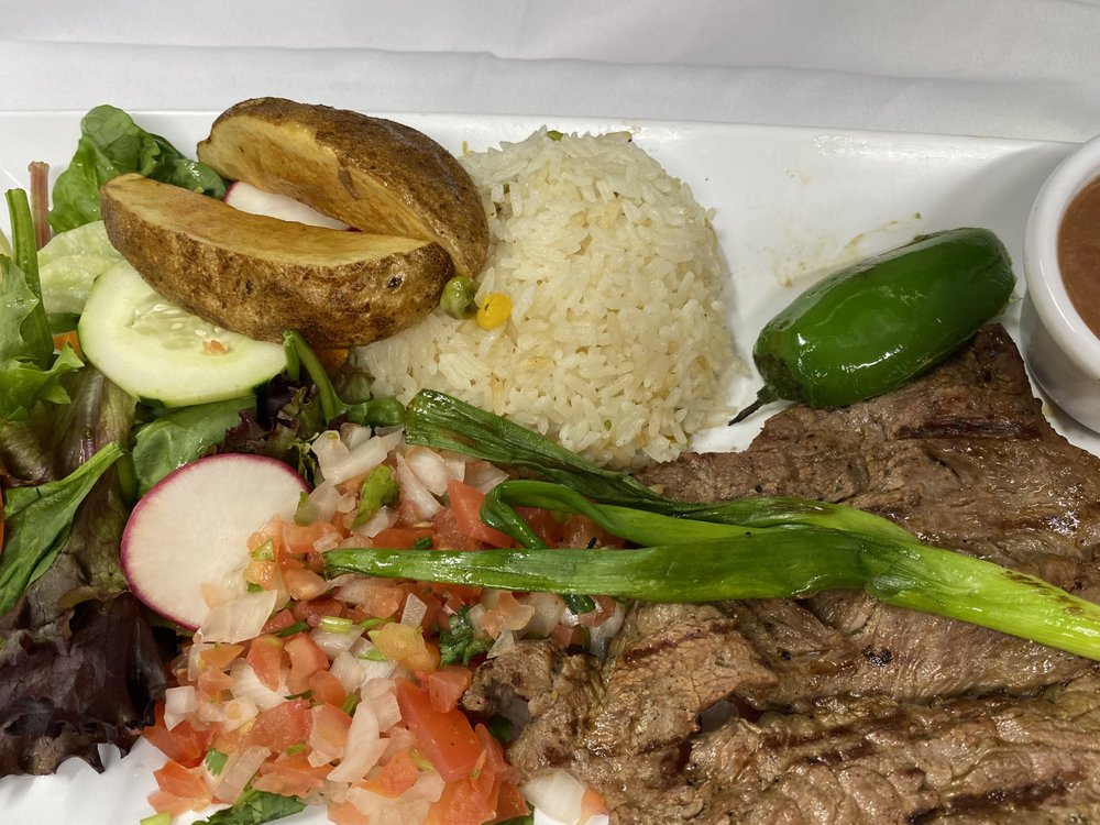 MI Pueblo VIEJO Restaurant & BAR