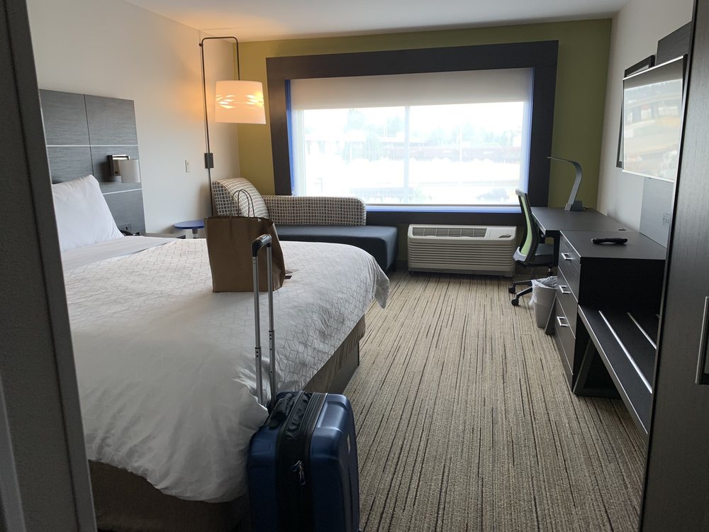 Holiday Inn Express & Suites Auburn Downtown