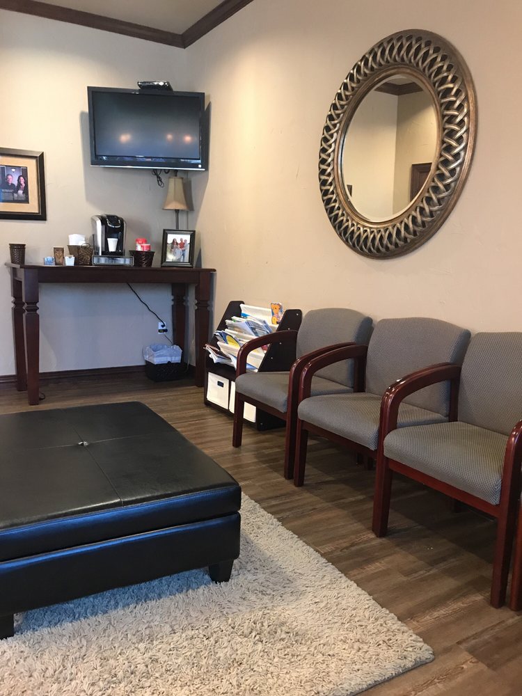 image of business Kelly West, DDS