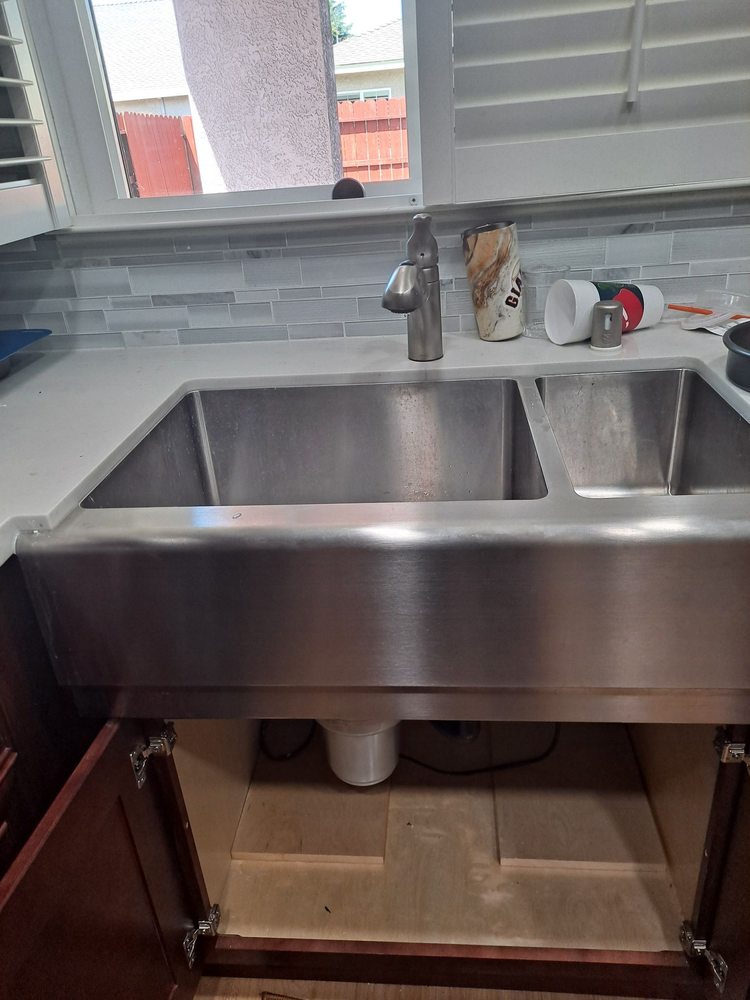 Phil & Paul's Plumbing