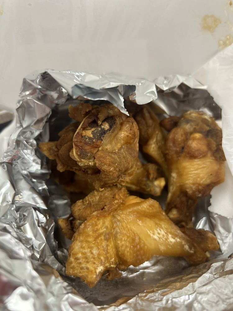 New Yorker Pizza Pasta and Wings