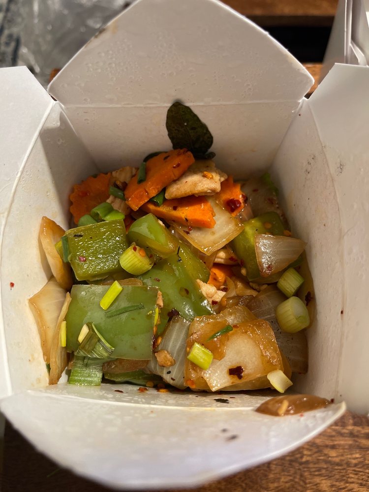 Poom Thai Cuisine
