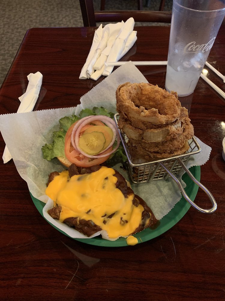 Sidelines Casual Dining