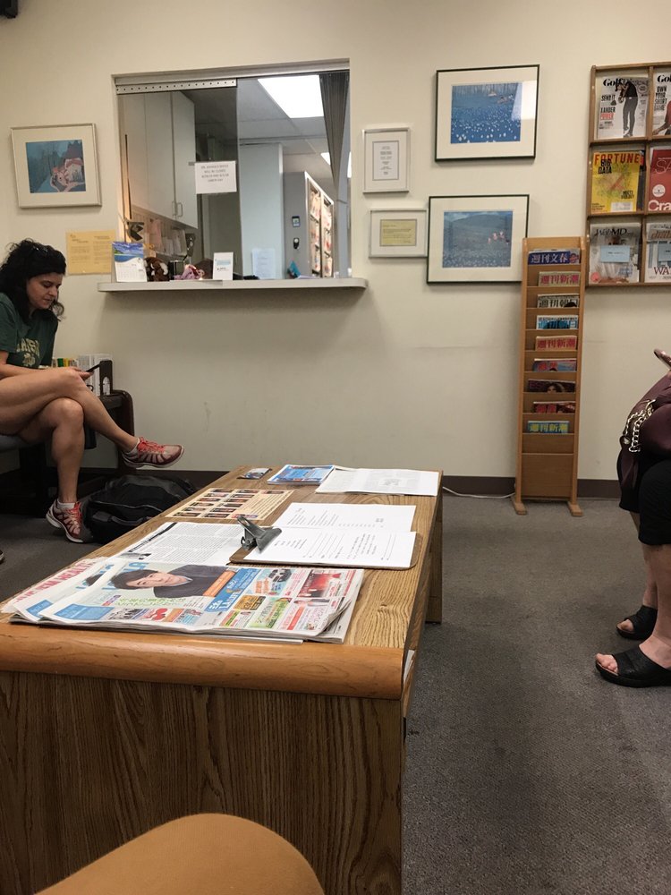 image of business Ellyn Ashida, MD