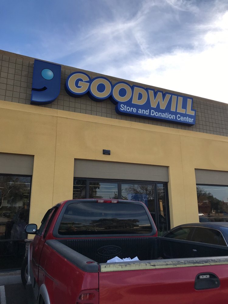 Goodwill Store 21 Reviews Thrift Stores 6161 W Bell Rd, Glendale