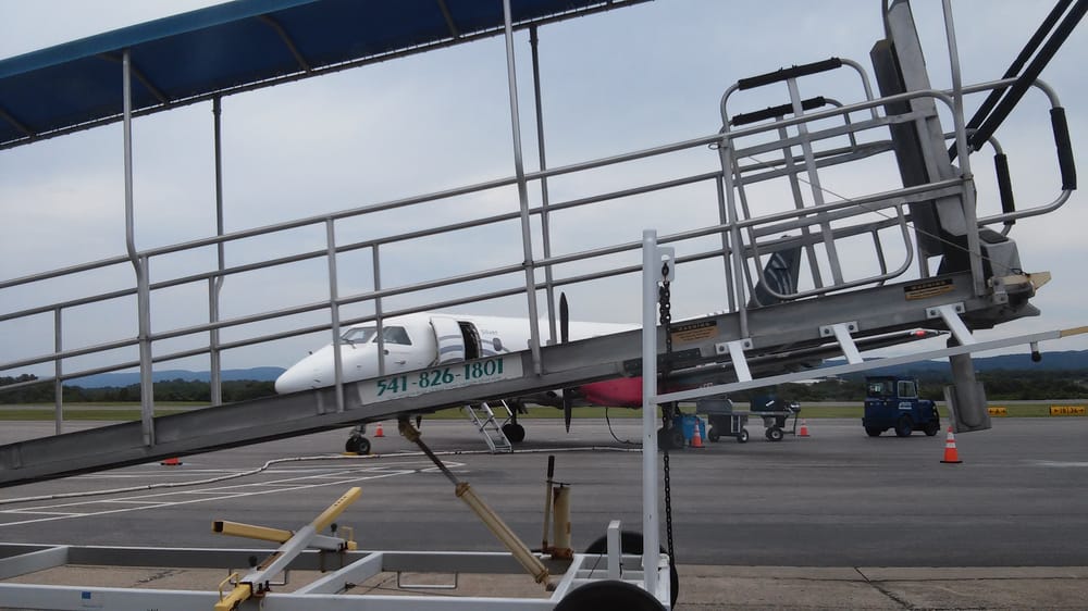 Municipal Airport Airports 100 Hart Field Rd,