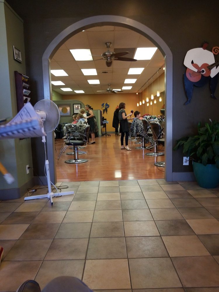 Michael’s West Hair Salons 12931 Olive Blvd, Saint Louis, MO