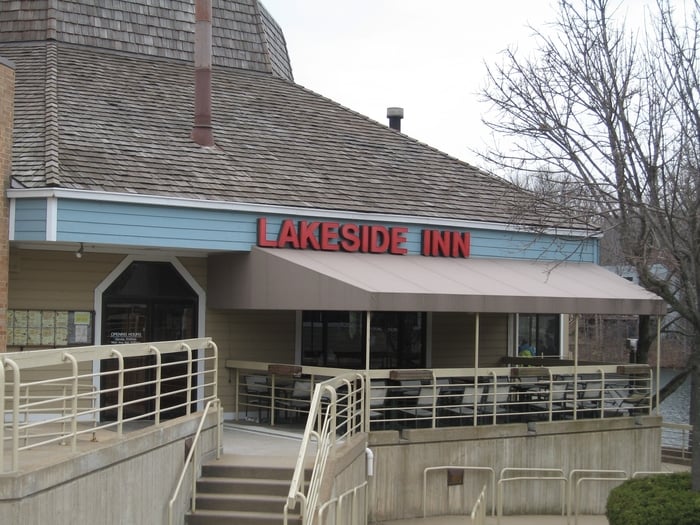 Lakeside Inn Restaurant and Pub CLOSED 31 Reviews American