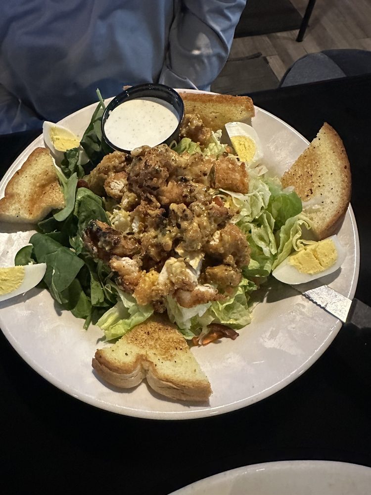 Tanners Bar & Grill